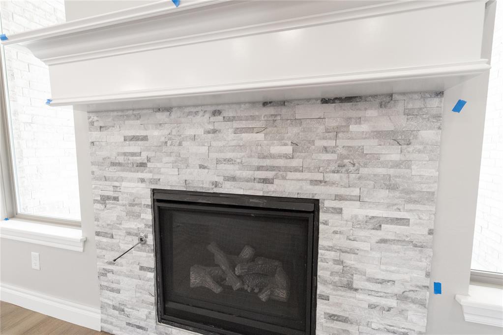 16025 Coneflower Drive Property Photo 7