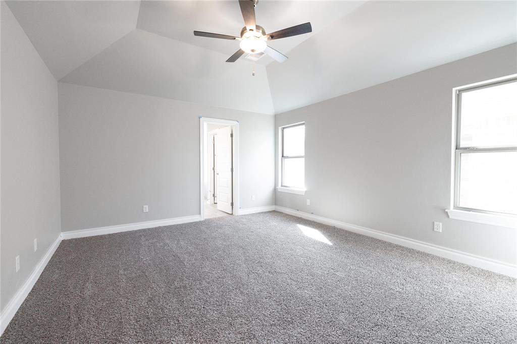16025 Coneflower Drive Property Photo 9