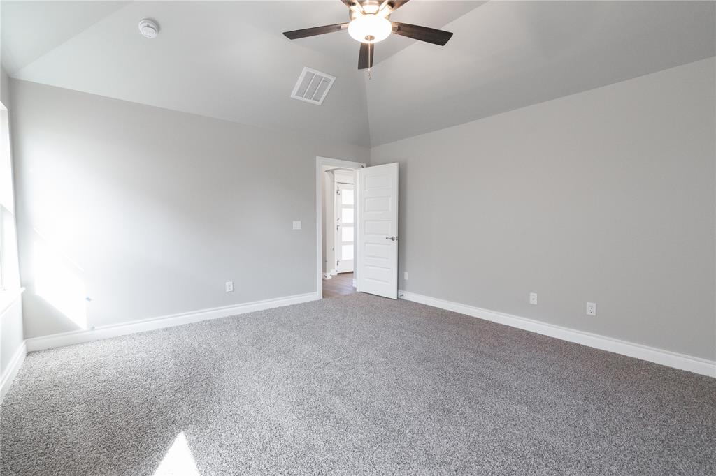 16025 Coneflower Drive Property Photo 10