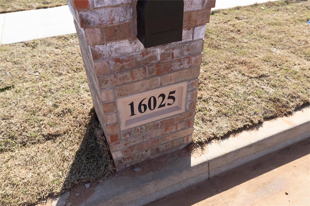 16025 Coneflower Drive Property Photo 23