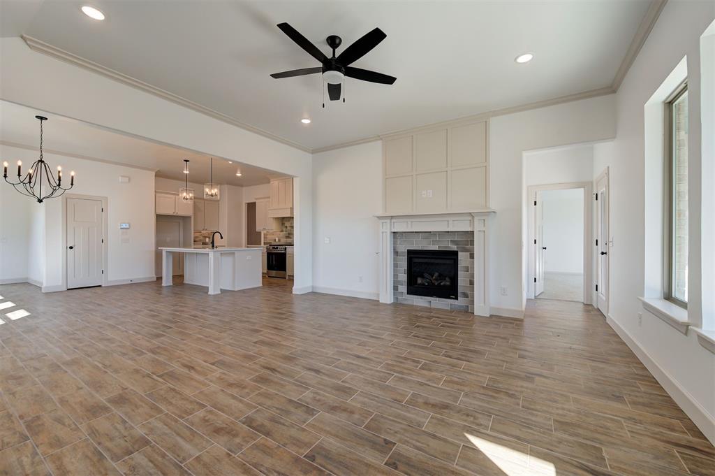 2216 Los Angeles Avenue Property Photo 12