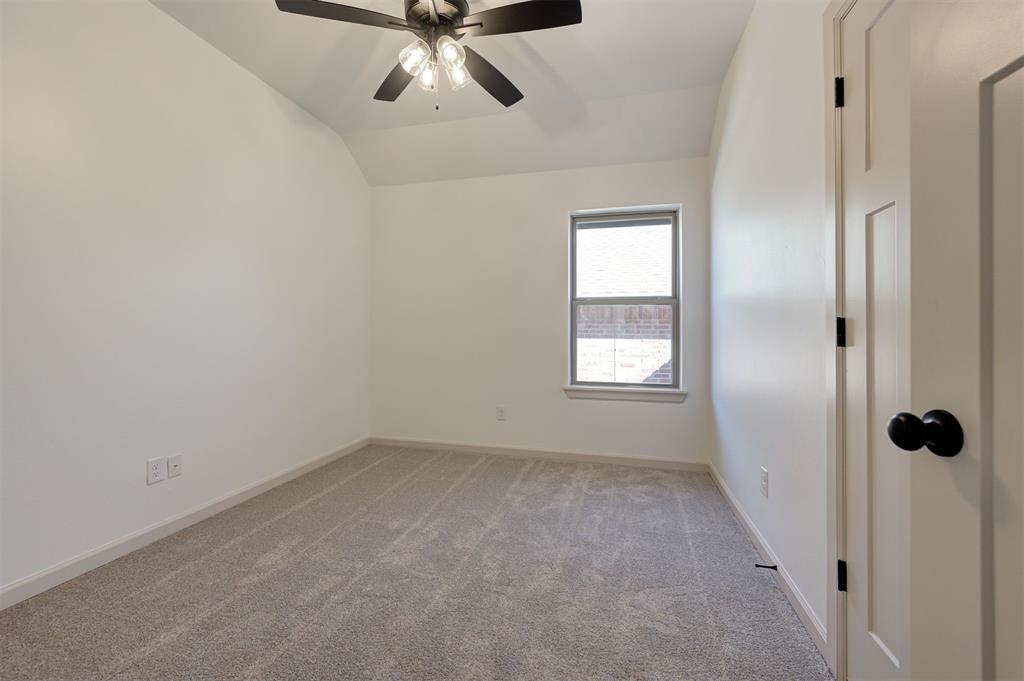 2216 Los Angeles Avenue Property Photo 24