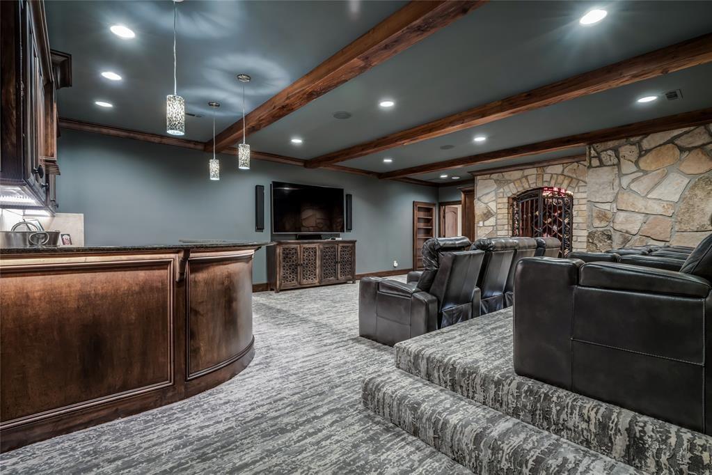 6401 Oak Tree Drive Property Photo 36