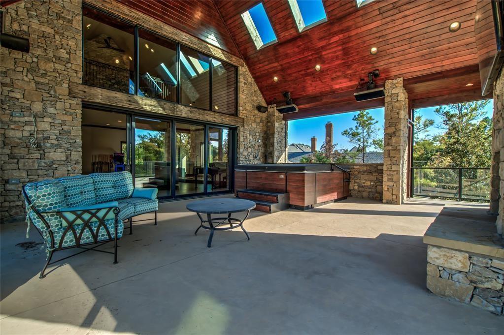 6401 Oak Tree Drive Property Photo 47
