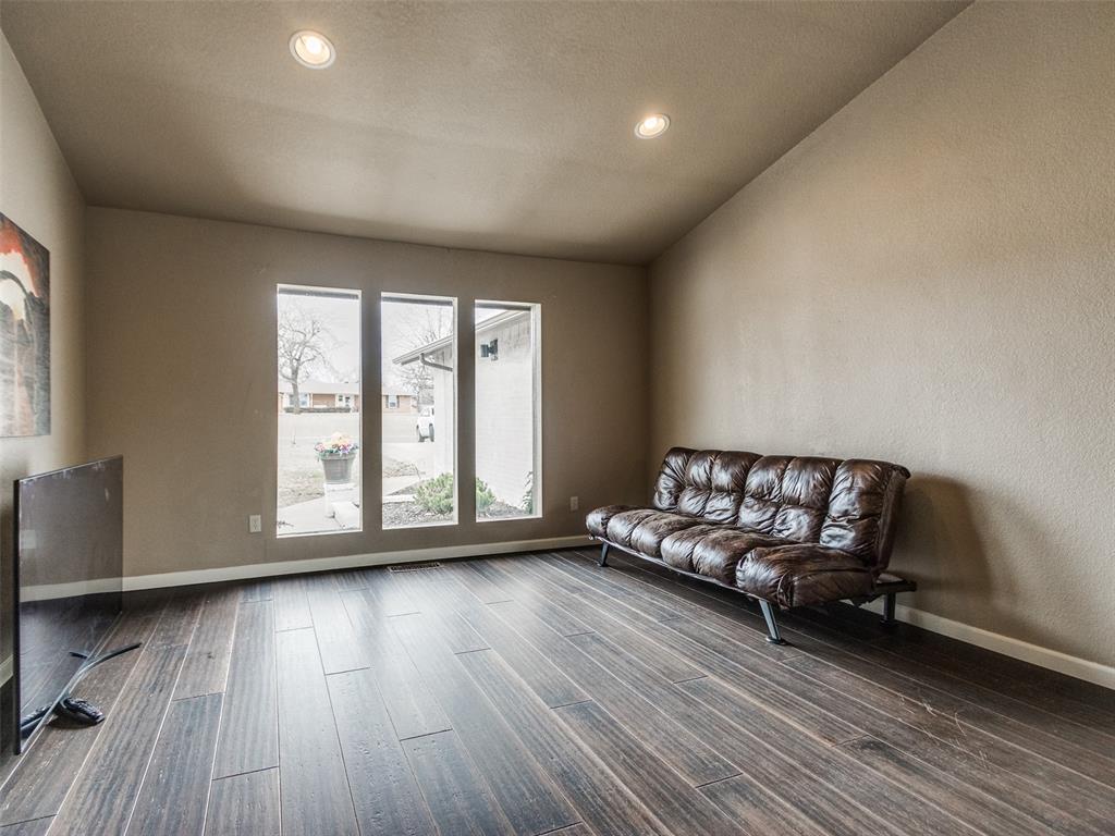 1010 Kingbird Lane Property Photo 4