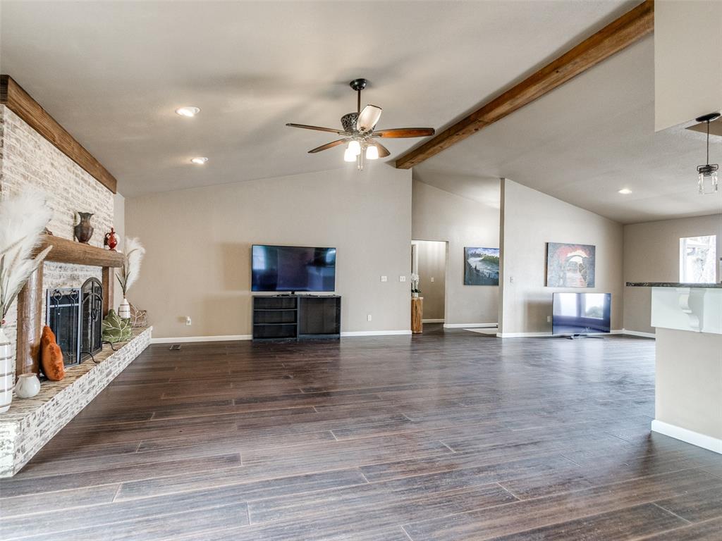 1010 Kingbird Lane Property Photo 9