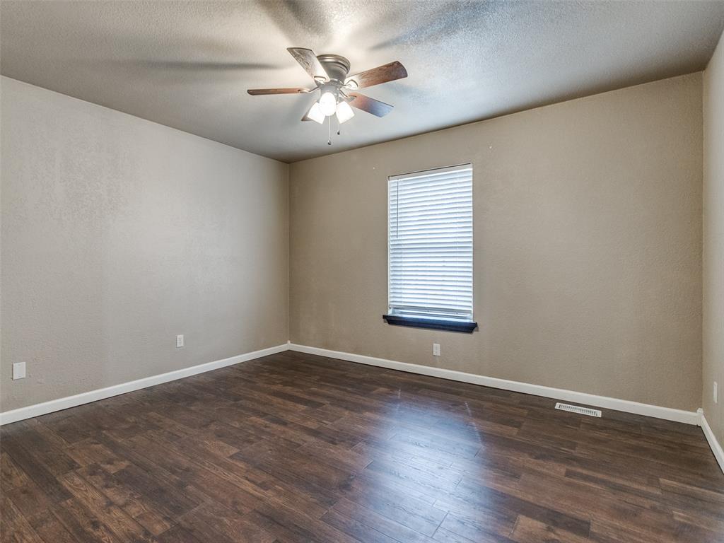 1010 Kingbird Lane Property Photo 28