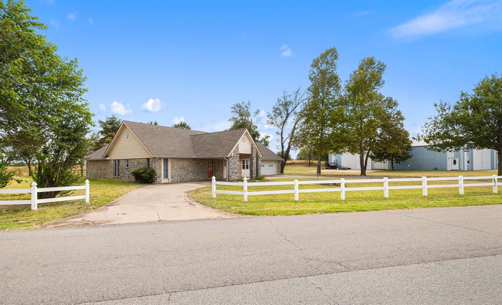 316 Jones Road Property Photo 3