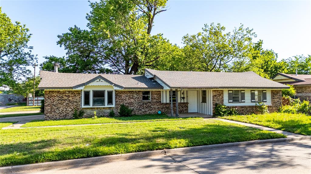 3201 Longridge Road Property Photo 1