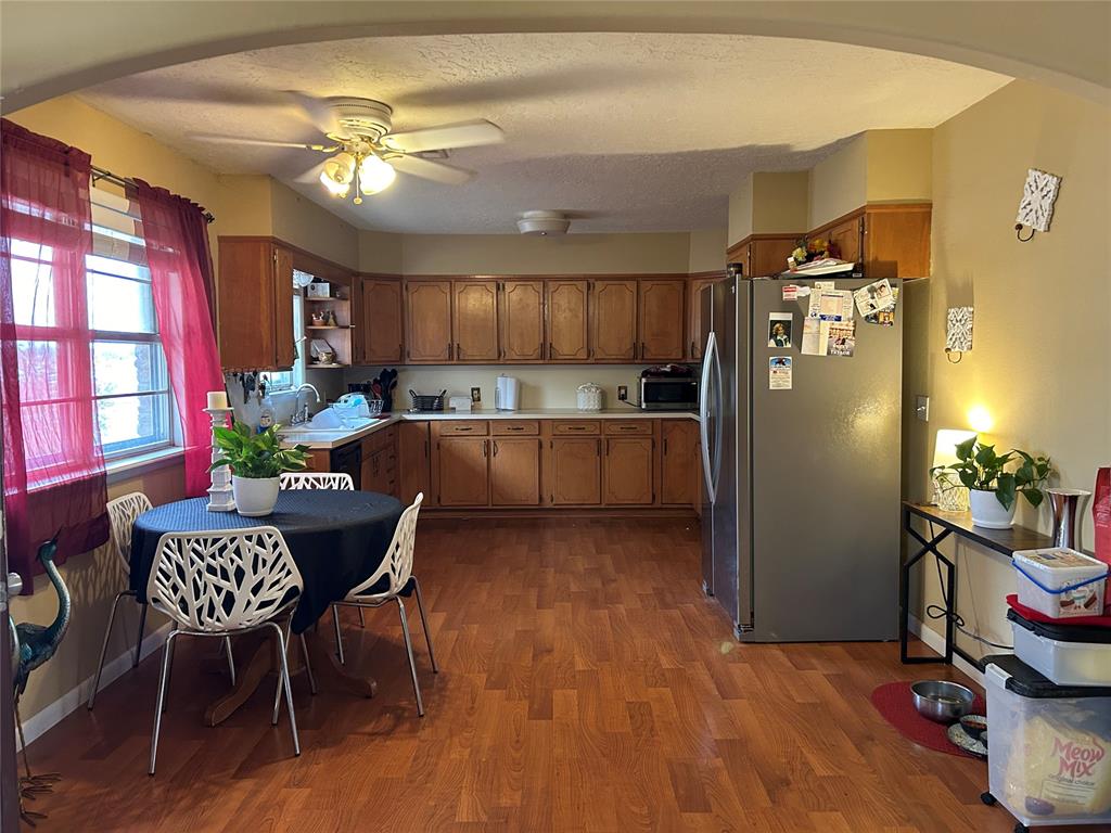 1308 N Forrest Street Property Photo 4