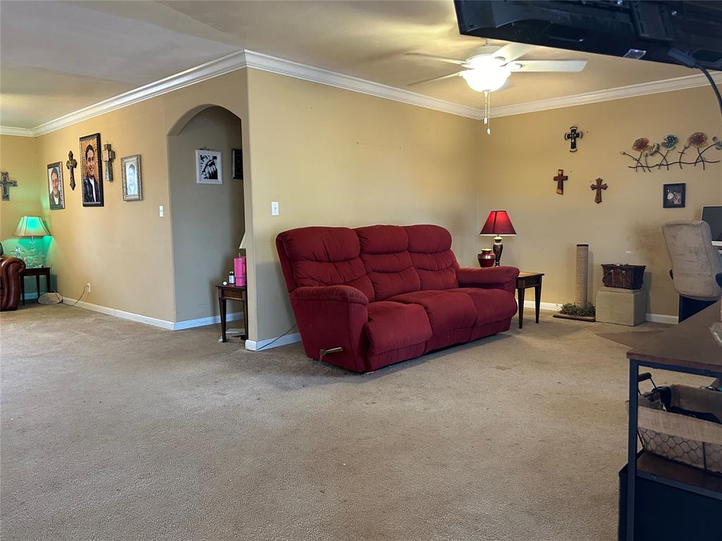 1308 N Forrest Street Property Photo 6