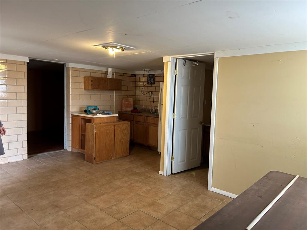1308 N Forrest Street Property Photo 20