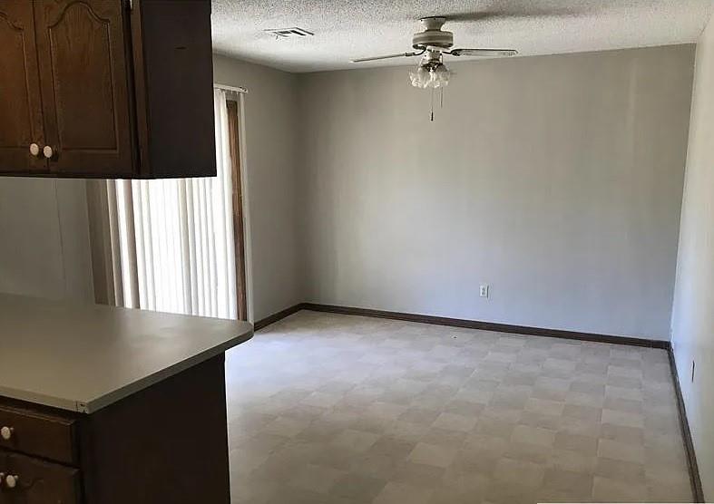 4501 Meadowpark Drive Property Photo 3