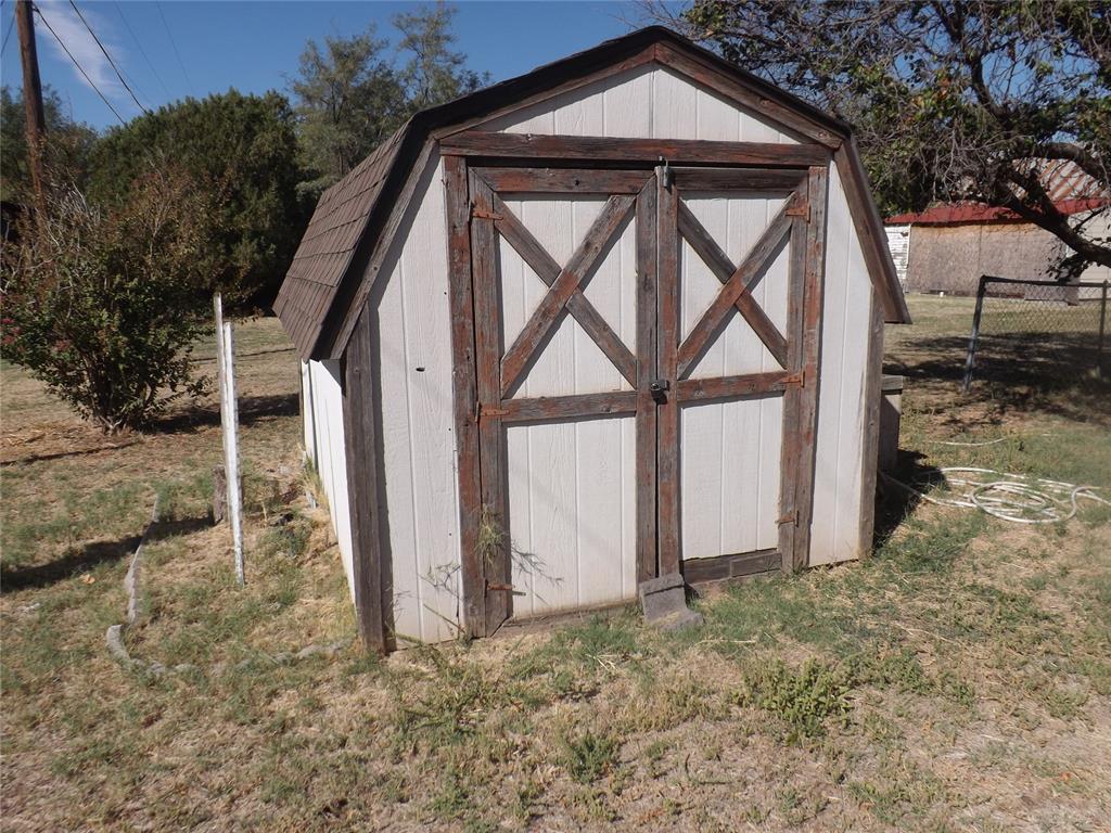 322 W Cafky Street Property Photo 11