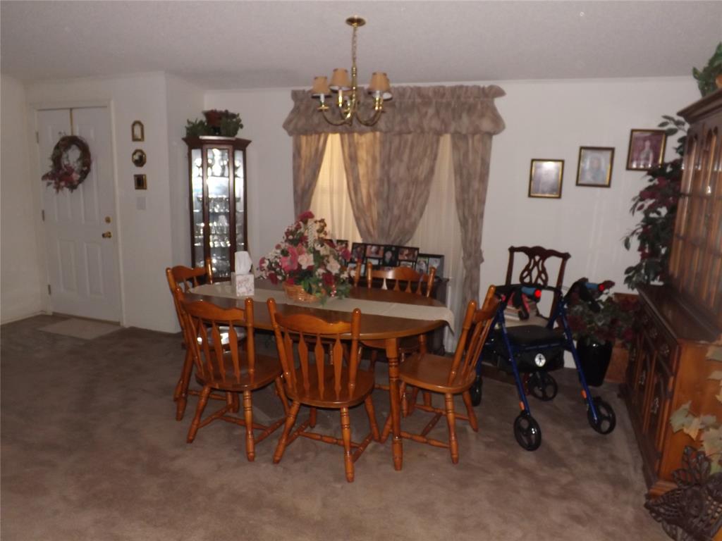 322 W Cafky Street Property Photo 19