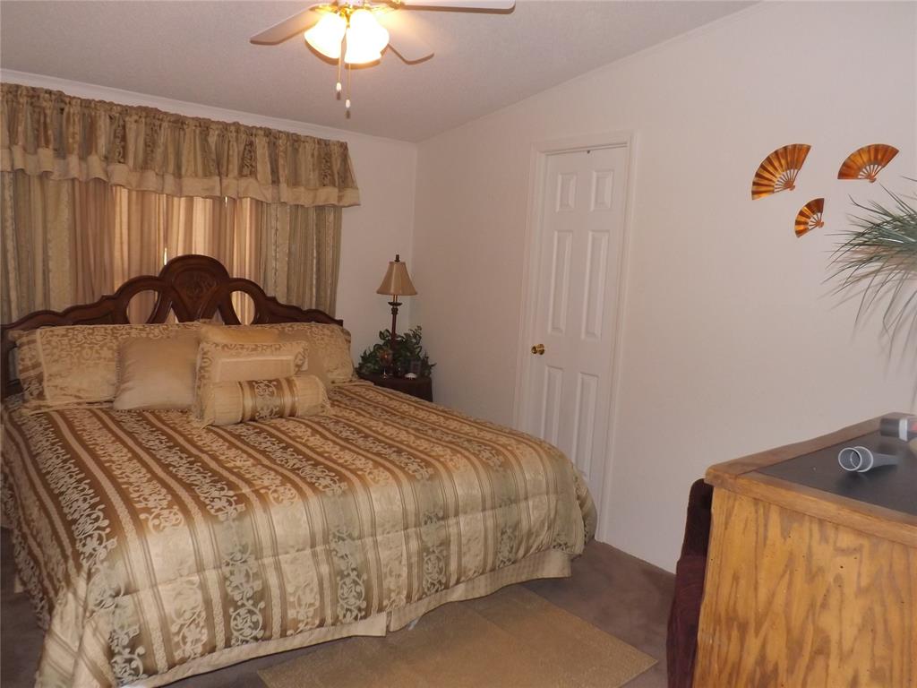 322 W Cafky Street Property Photo 23