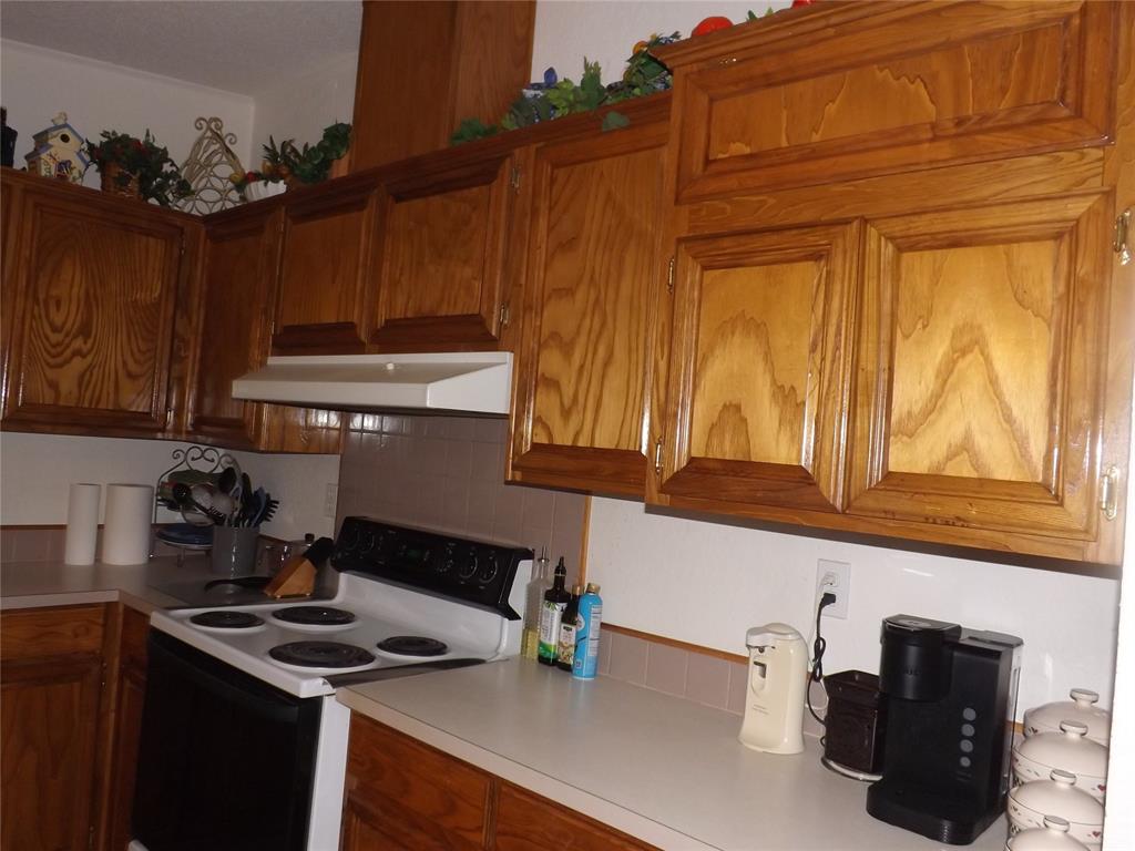 322 W Cafky Street Property Photo 30