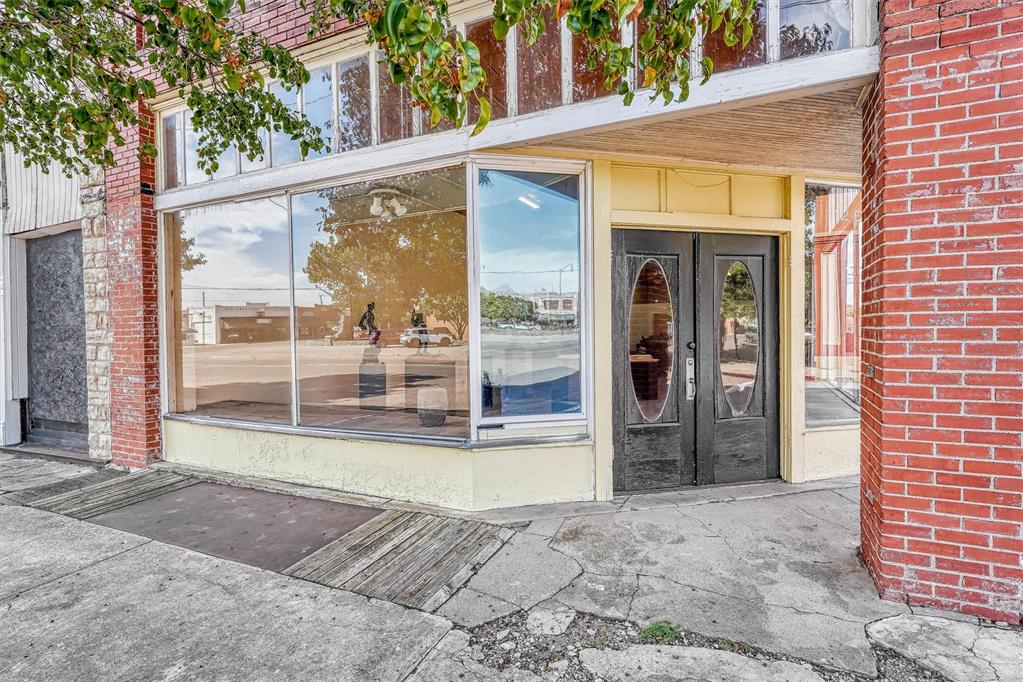 112 E Lincoln Street Property Photo 18
