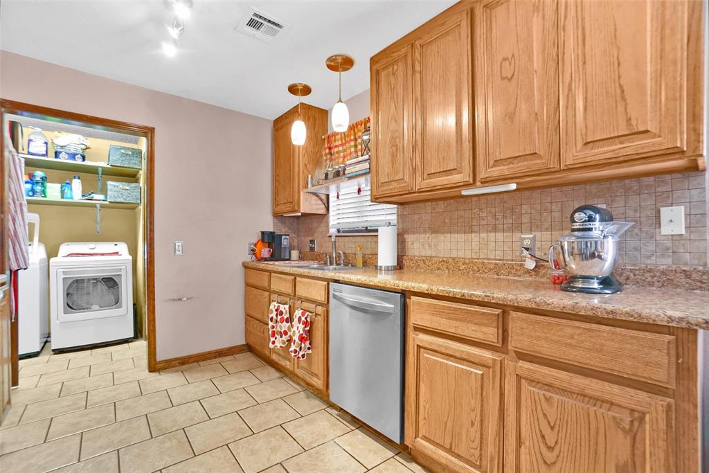 206 Magnolia Avenue Property Photo 8