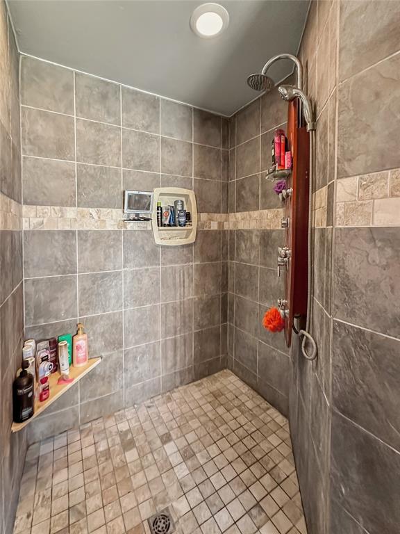 908 S Maple Road Property Photo 19