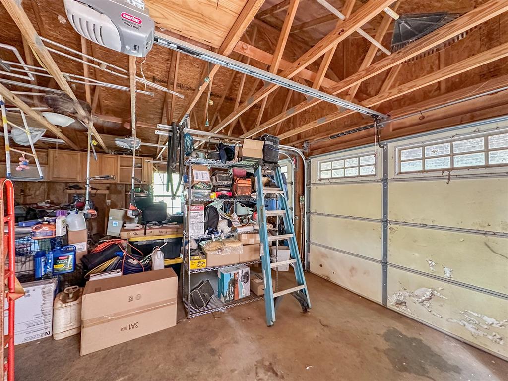908 S Maple Road Property Photo 42