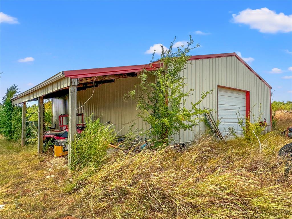 908 S Maple Road Property Photo 44