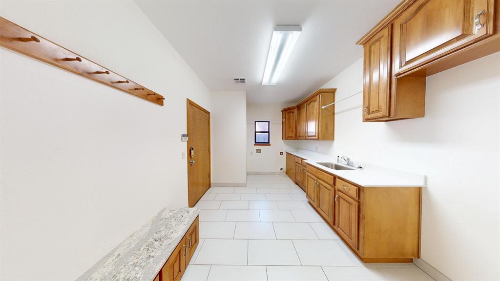 11600 Core Avenue Property Photo 14
