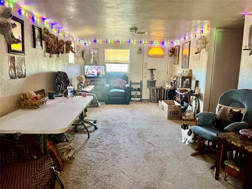 321 N Wachholtz Avenue Property Photo 24