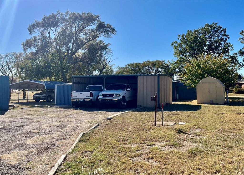 321 N Wachholtz Avenue Property Photo 29