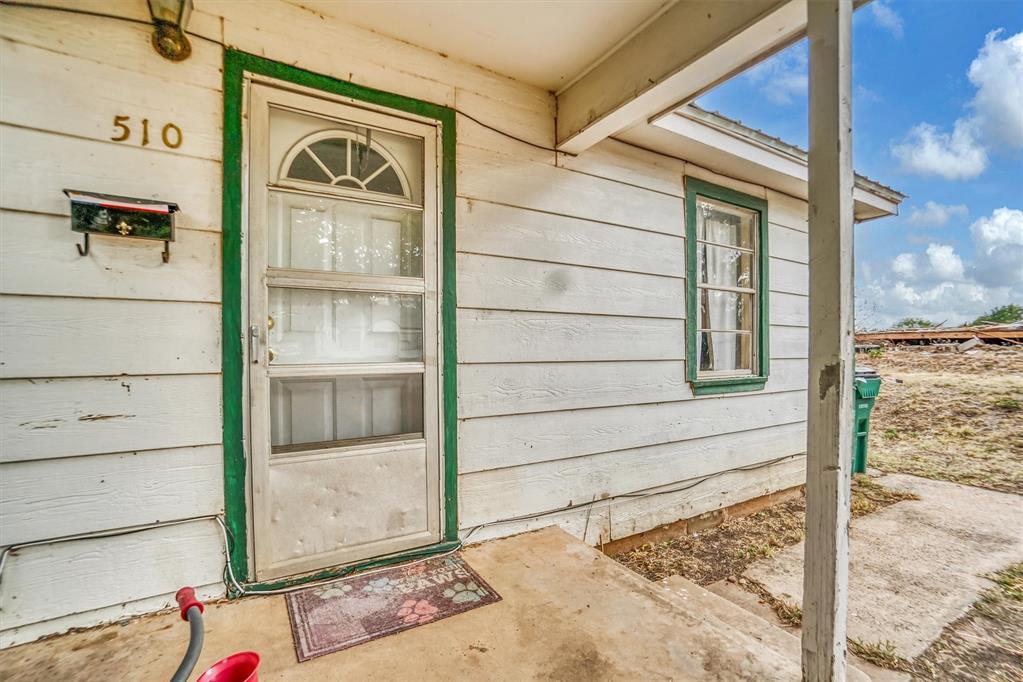 510 S Louis Tittle Avenue Property Photo 3