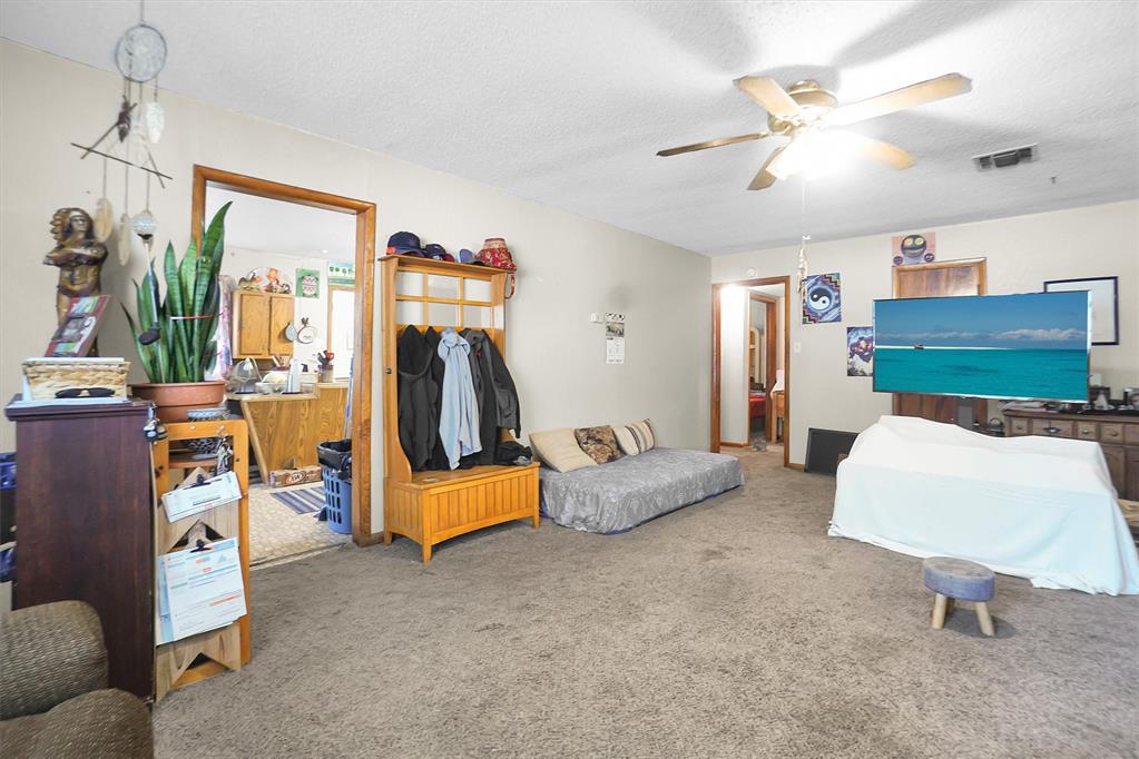 510 S Louis Tittle Avenue Property Photo 11