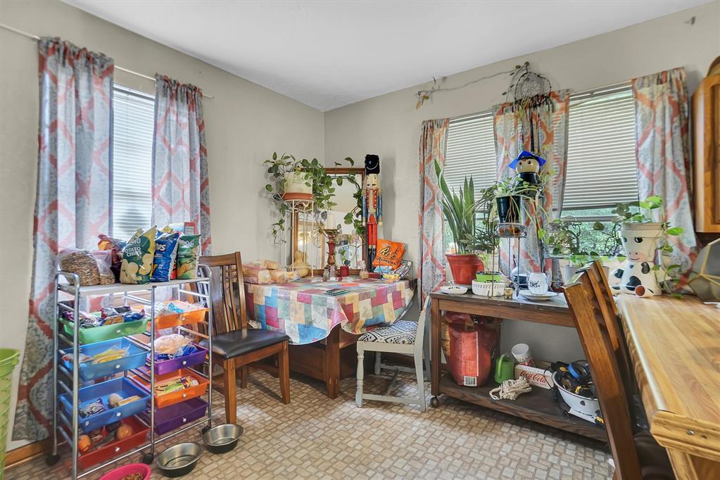 510 S Louis Tittle Avenue Property Photo 14