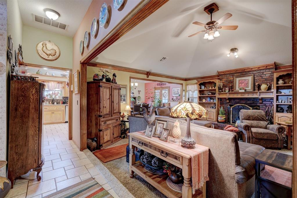 10113 Forest Lane Property Photo 8