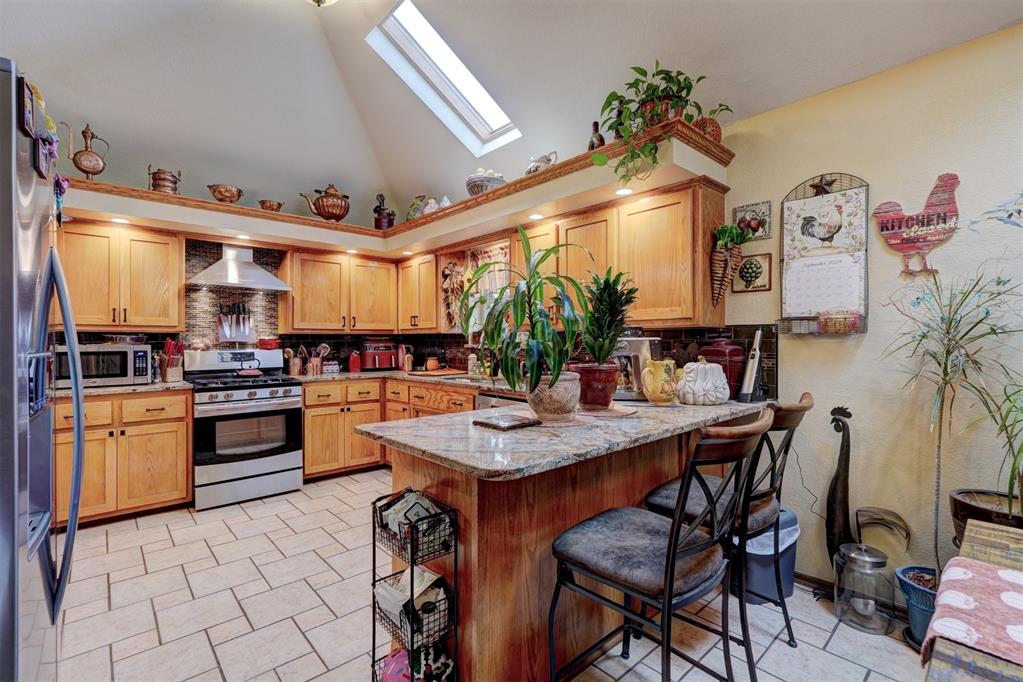 10113 Forest Lane Property Photo 14