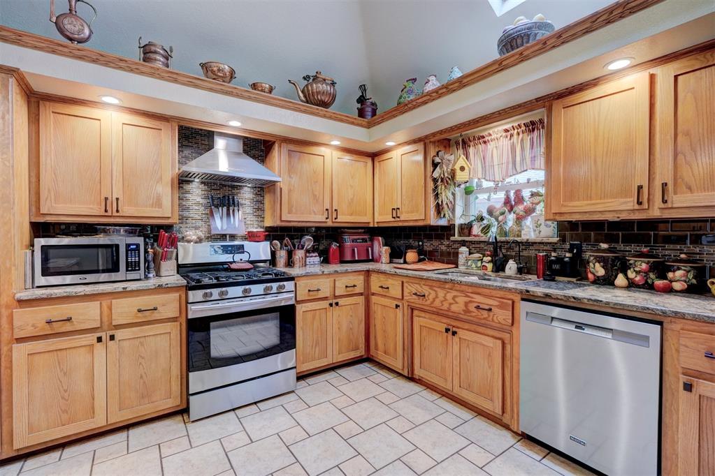10113 Forest Lane Property Photo 15