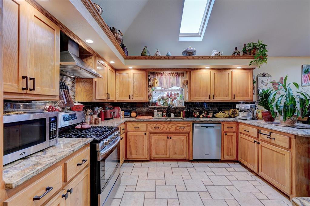 10113 Forest Lane Property Photo 17