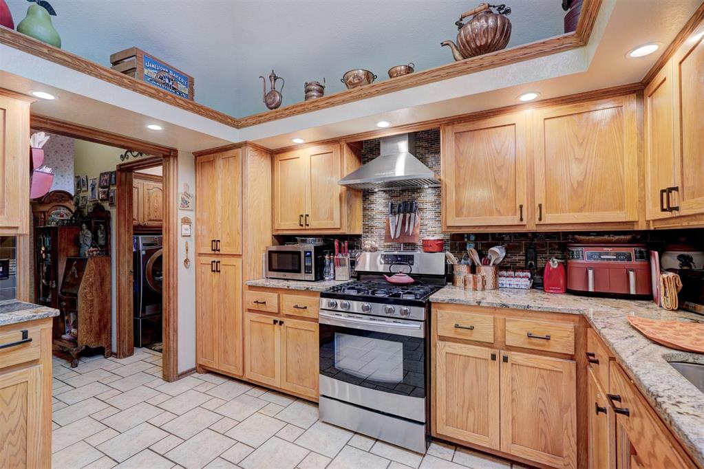 10113 Forest Lane Property Photo 19