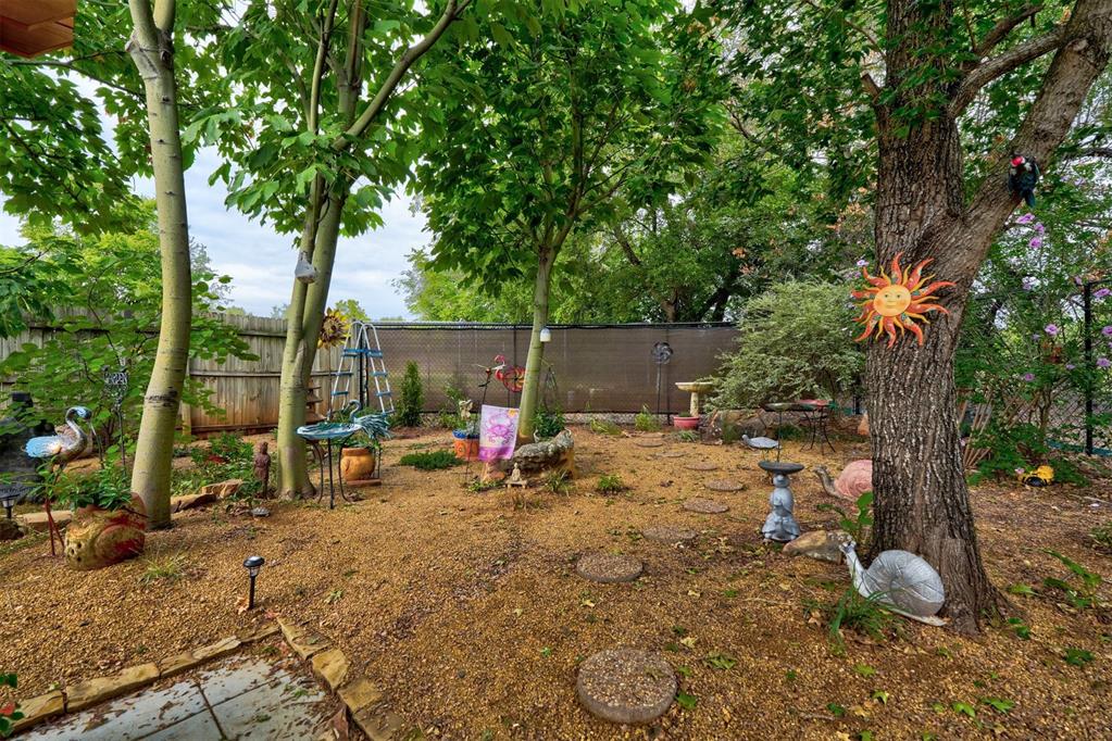 10113 Forest Lane Property Photo 40