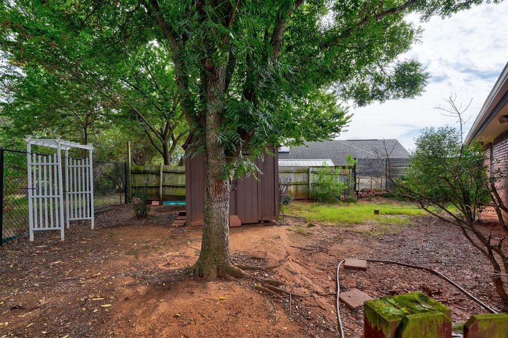 10113 Forest Lane Property Photo 48