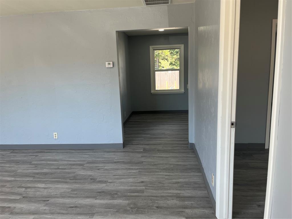 4409 N Meridian Avenue Property Photo 4