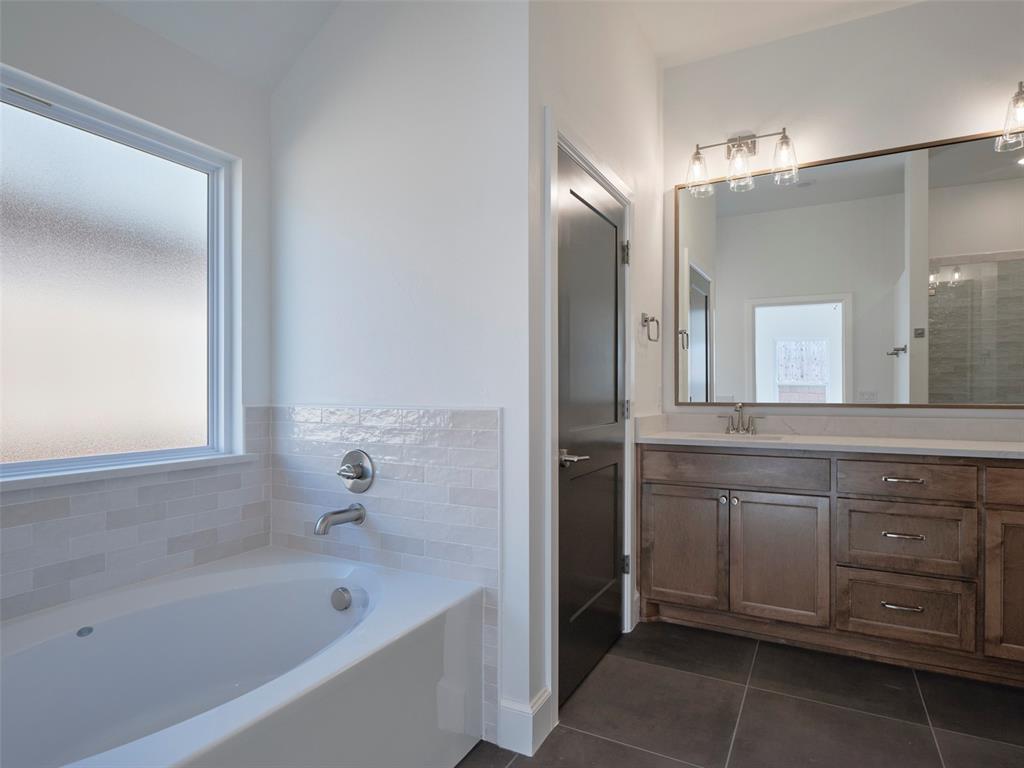 1218 Flint Hills Street Property Photo 20