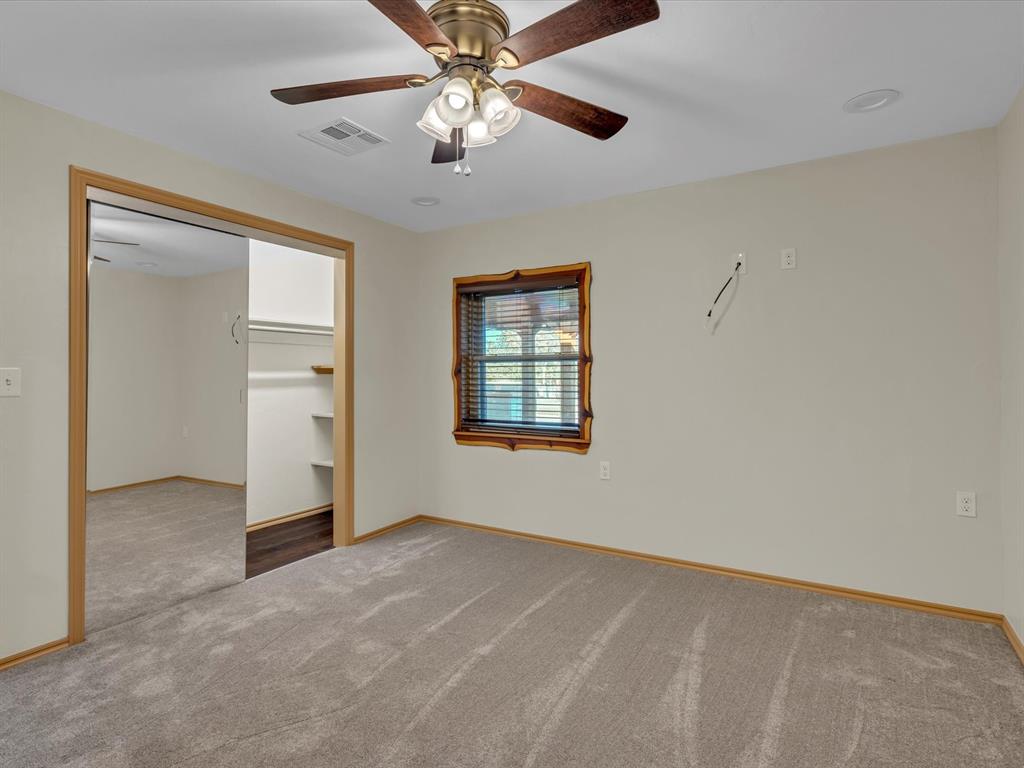 712 S Saint Paul Avenue Property Photo 21