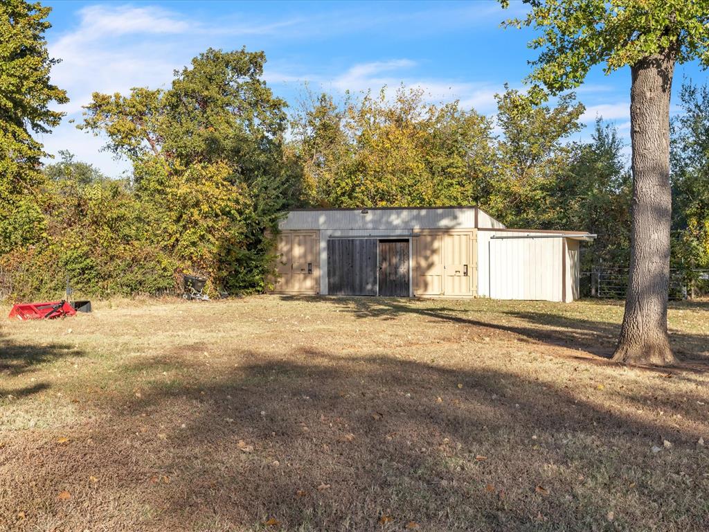 712 S Saint Paul Avenue Property Photo 32