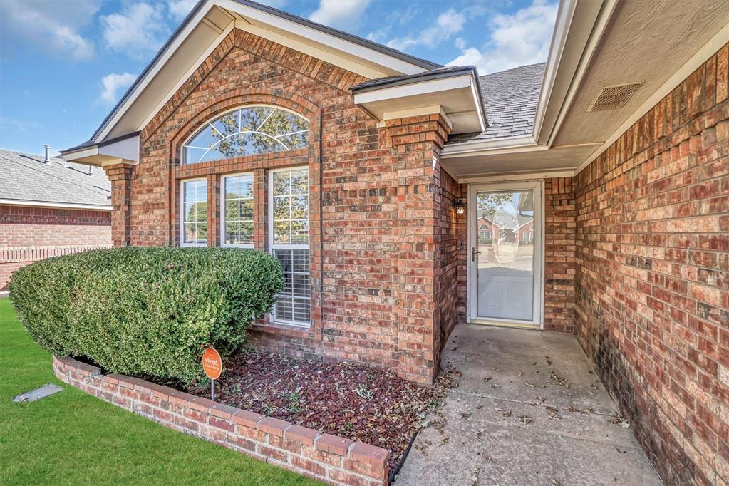 516 S Quail Run Property Photo 1