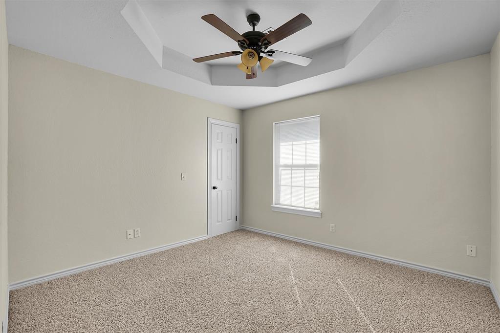 516 S Quail Run Property Photo 36