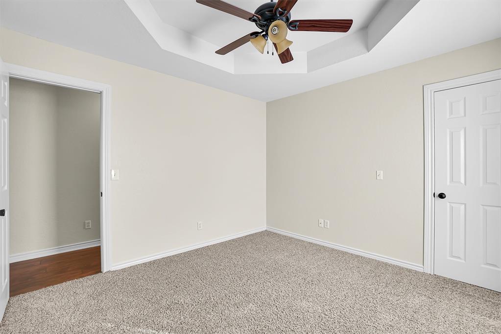 516 S Quail Run Property Photo 37
