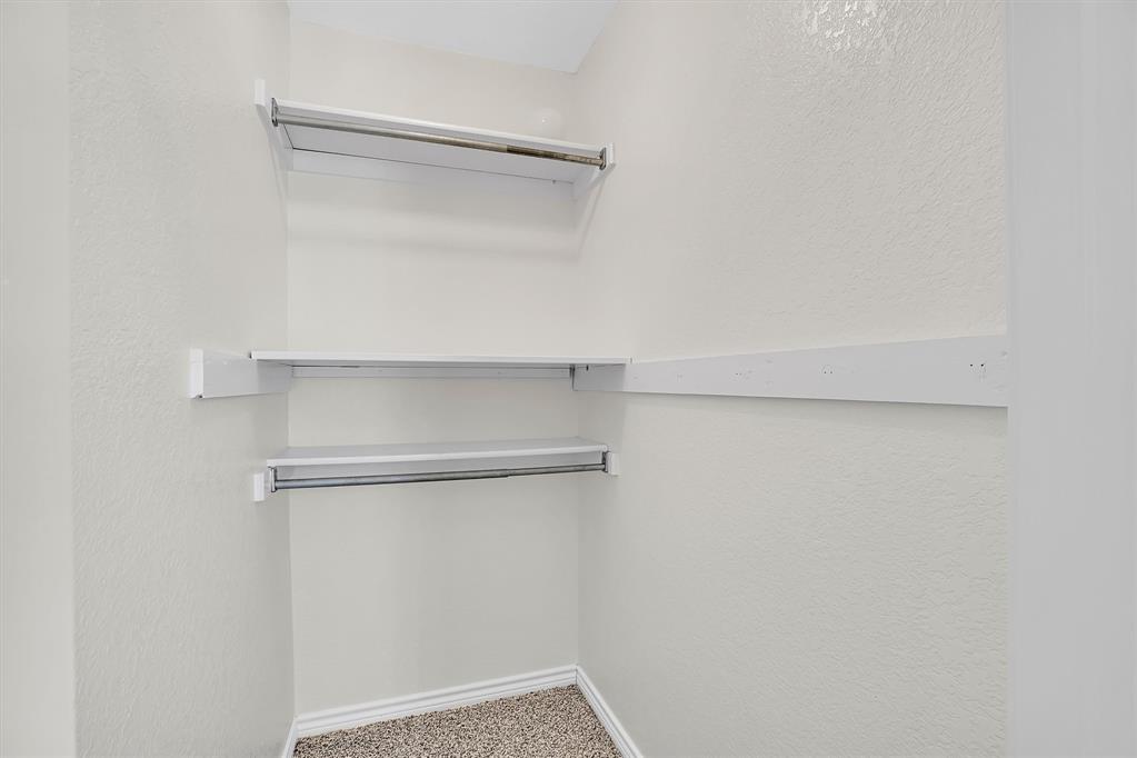 516 S Quail Run Property Photo 38