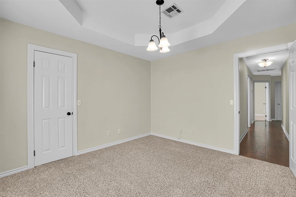 516 S Quail Run Property Photo 40