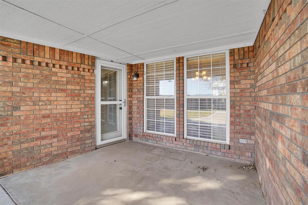 516 S Quail Run Property Photo 42