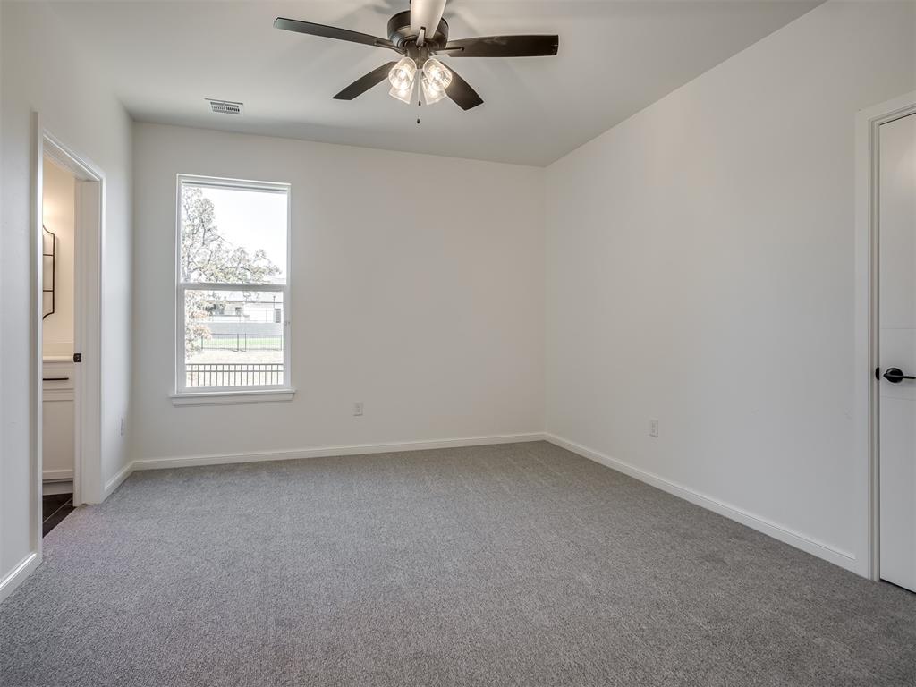 1117 Falls Bridge Court Property Photo 34